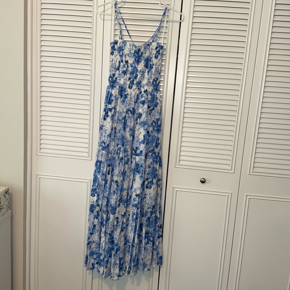 Abercrombie and Fitch blue and white floral maxi dress